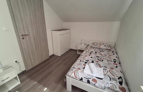 Apartman OBLAK Ravna gora - Foto 15