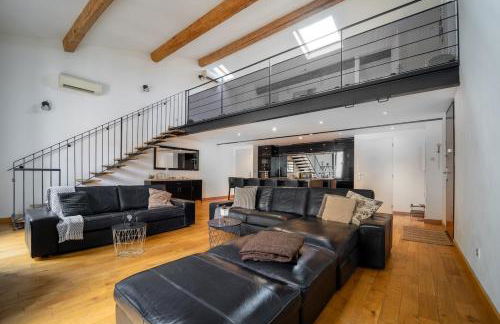 Loft - Climatisation, Parking, Tout équipé - Foto 1