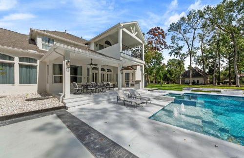 Luxury Mansion in The Woodlands TX with Heated Pool, Spa, BBQ & Basketball Court - Foto 22