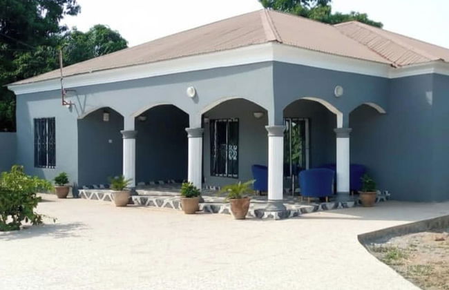 4 Bed House Sleeps 8 - Garden and Pets Welcome - Photo 19