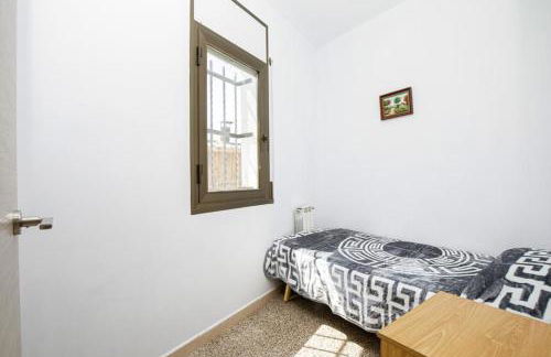 Maravillosa casa con piscina grande y bosque - Photo 31