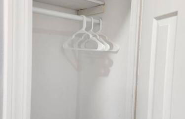 Two-Bedroom Home 25 min to NYC free parking-UNIT-2 - Foto 4