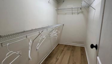 Spacious Gorgeous 3bd home with large deck Close to EVERYTHING - Photo 4