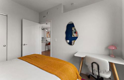 Modern Work-Friendly Gym Car FAST Wi-Fi Pets OK - Foto 17