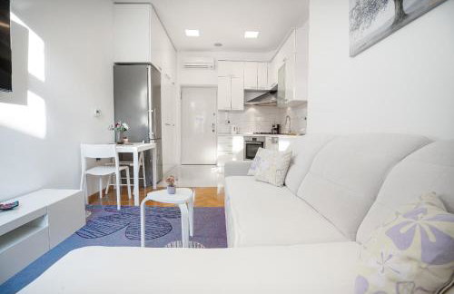 BlueDahlia Apartment - 4-min Walk to Main Station - Zagreb Donji grad - Photo 33