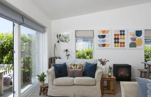 6 The Dunes At Upton Towans - Short walk to the beach - Hot Tub - Free Wi-Fi - Foto 7