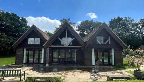 The Mill House on the Brooks South Downs West Sussex Sleeps 15 - Foto 2