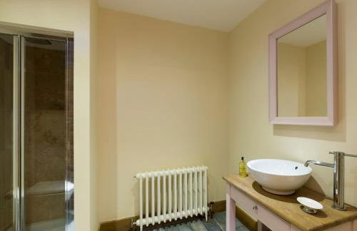 The Coach House - Photo 18