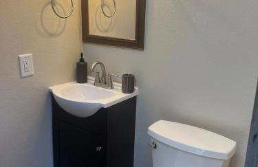 Rock Lodge Complete with Covered Parking - Foto 27