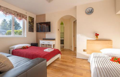 Cosy 1-Bedroom Glenville Escape -Sleeps 4 -Fast Wi-Fi - Foto 2