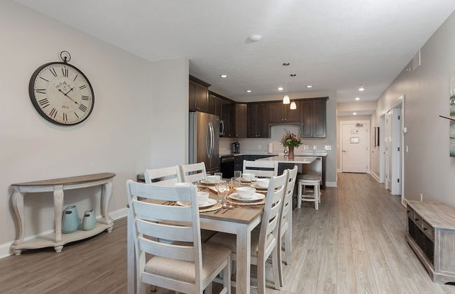 539 Bay St. Lake View Condo Unit 104E - Foto 13