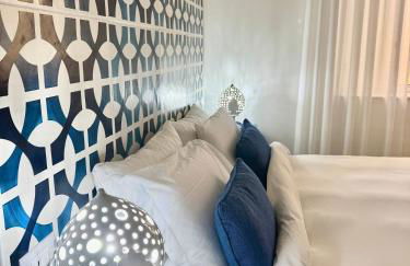 MARILISE - La maison blue private garden & terrace - Foto 1