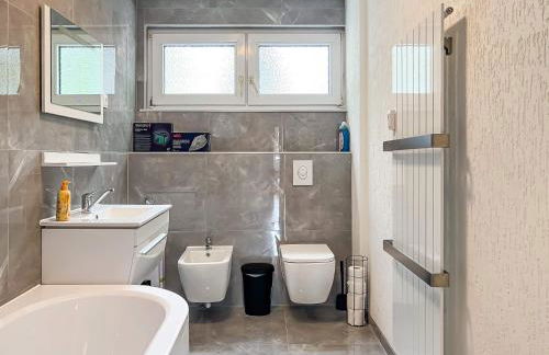 T&K Apartments near Messe Fair Trade Düsseldorf und Airport EG - Foto 9