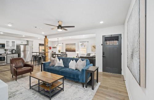 The Gated Modern Home Near NRG and Medical Center - Foto 1