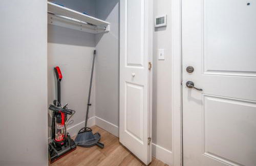 OTR 1BR by TQL, Sleeps 4ppl, Lux King Bed, Wifi, 4th Fl - Foto 10