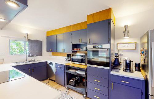 Riverfront Escape - Photo 12