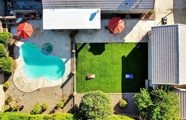 Amenities Galore! Outdoor Living & Lots of Games - Foto 48