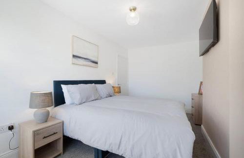 NEW! 2BR in Rowlington Terrace - Photo 3