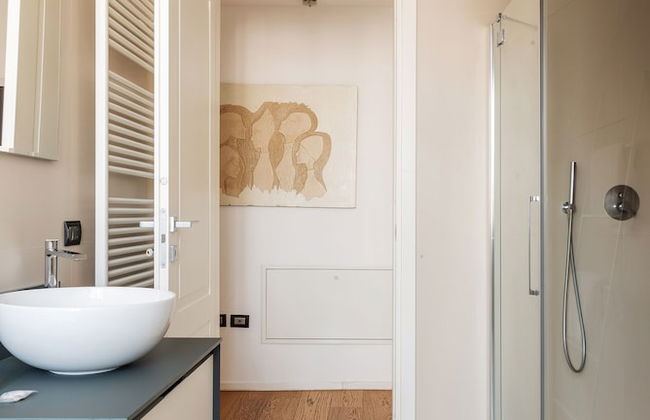 easyhomes - Brera Luxury Suites - Photo 45