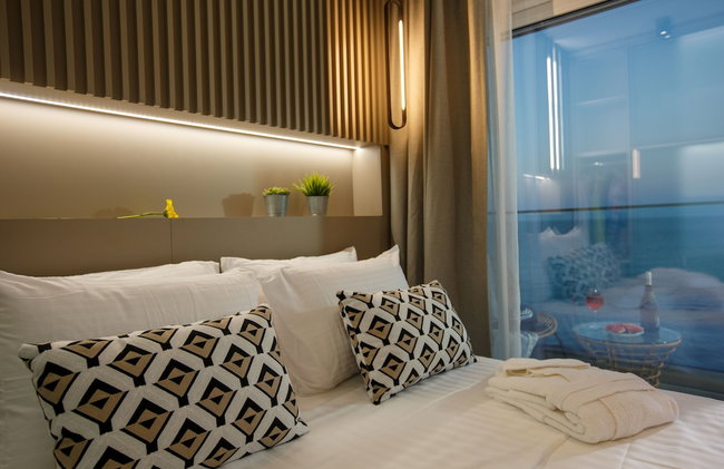 Hersonissos Beach Front Suites - Photo 3