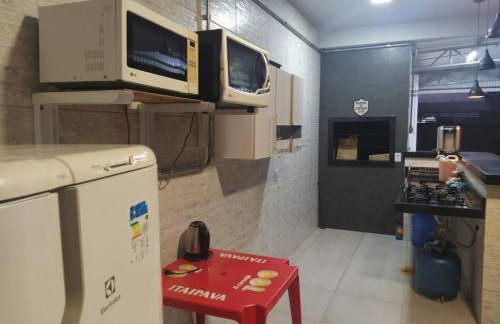 Estilo resort para confraternizar com hidro, piscina, garagem em casa tudo privativo, insira acima de 6 hóspedes para usar os 3 quartos - Photo 18