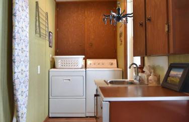 ☆Cherry Farmhouse☆60 Acres☆Central Air☆Fireplace - Foto 9