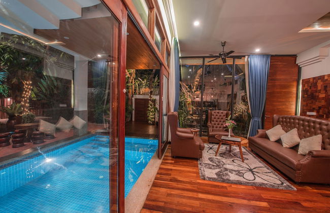 Villa Eternal, Private Pool, 3 Floors & Rooftop Terrace - Photo 8