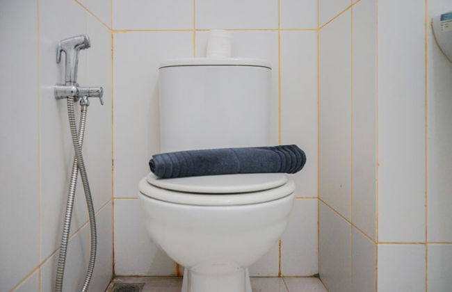 Cozy Studio Apartment at Tamansari Skylounge near Soetta Airport - Foto 10