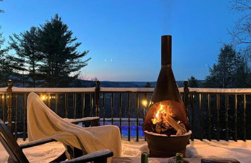 Mountain View Chalet Ski, Hot Tub, Firepit, Games - Foto 3