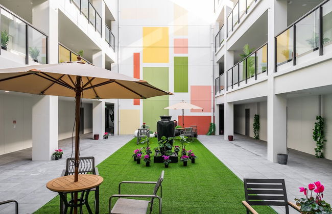 Sunrise Garden Suites - Photo 43