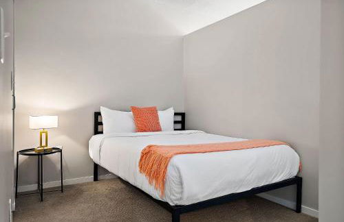 CozySuites Mill District with pool gym #13 - Foto 8