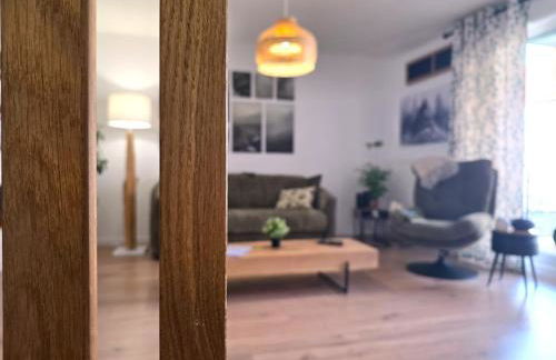 Gîte Forestier - T2 Cosy avec Terrasse & 2 Parkings privatifs -Centre ville - Foto 11