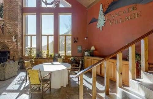 Mountain Condo w Views, Balconies and Fireplace - Foto 32