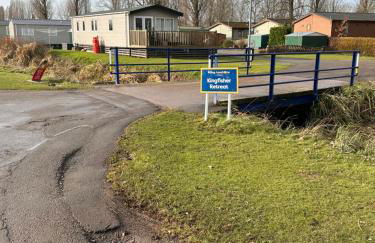 Family home in Billing aquodrome northampton sleeps up to 6 - Photo 3