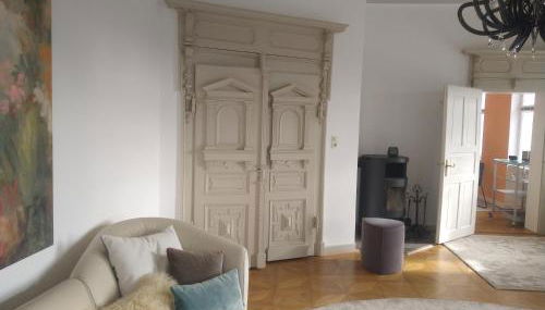 Fürstlich Wohnen im Herrenhaus - Foto 3