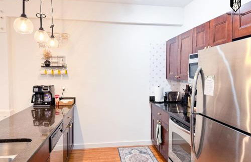 The Stallion - Photo 4