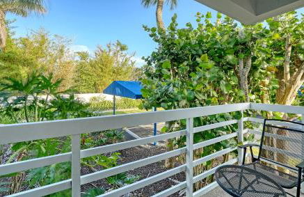 Waterfront, Spa, Pool, Private Paradise on Longboat Key - Photo 32
