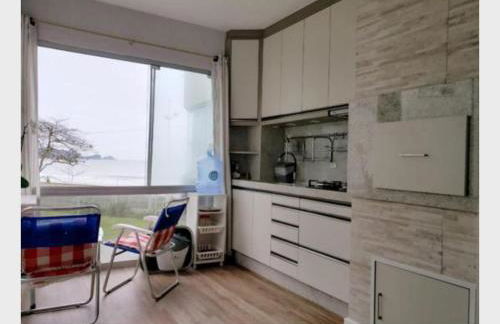 Apartamento Pe na Areia - Meia praia - Itapema Sc - Photo 2