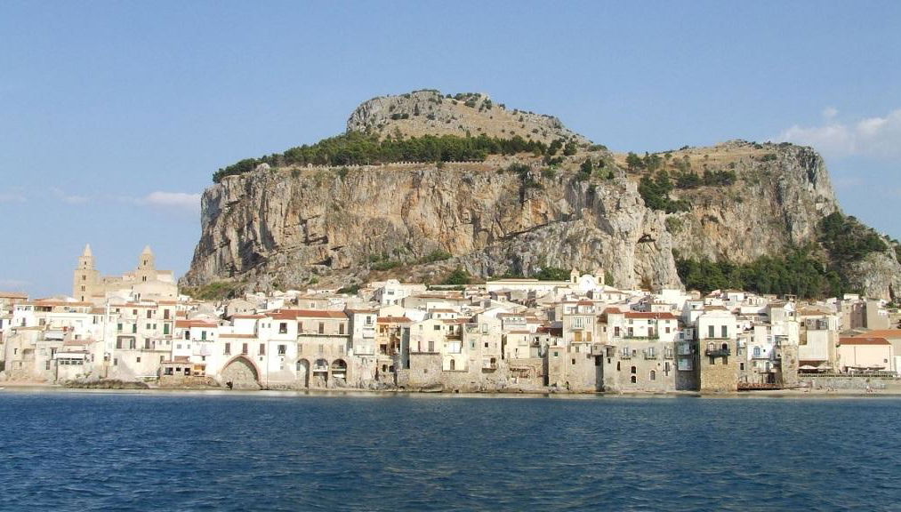 Explore a Costa a Costa de Cefalù - Foto 2