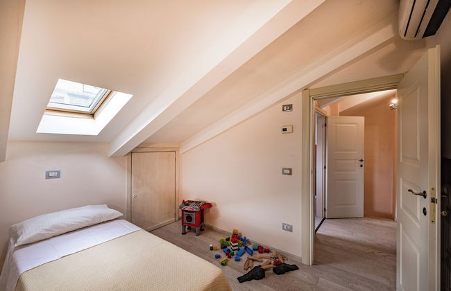 Casabella With Garden - Photo 4