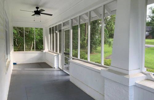 Renovated 1928 bungalow on a former asylum campus - Foto 41