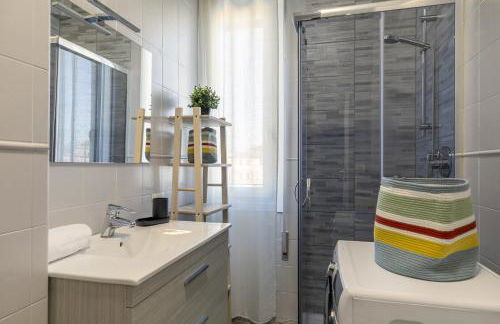 Cozy Apt - Close to City Center and Train Station - Foto 29