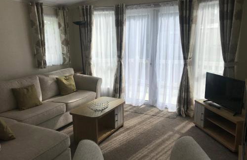 Poppy at Oakdene Forest Park - Foto 45