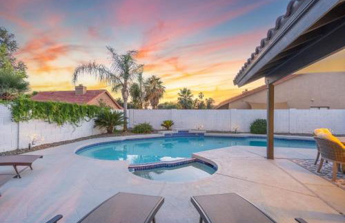 Modern Escape with Pool Ping Pong & Putting Green - Foto 46