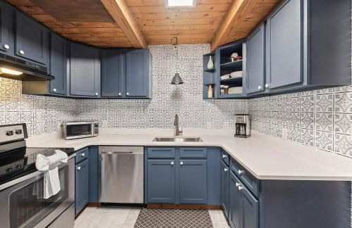 Woodsy Retreat-LakePoint In 5-Play Rest Repeat - Photo 51