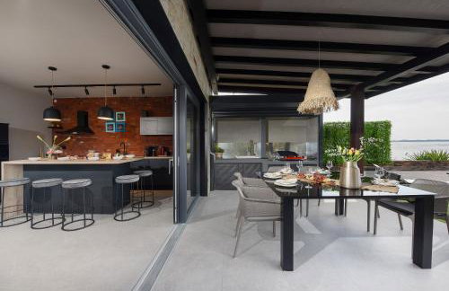 NEW Luxury Feel Good House by the Sea - Foto 5