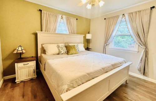 Private Estate, walk to Princeton downtown, 3 Bedrooms, 2 Bath, with Free Parking - Photo 27