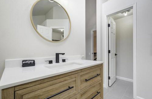 Modern 6BR Home in Briargate - Foto 25