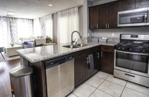 Viva Vegas Cozy 3BR Home Minutes from the Strip - Photo 9