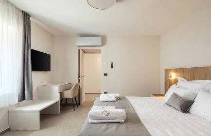 Villa Lucilla by Villas Guide - Photo 32